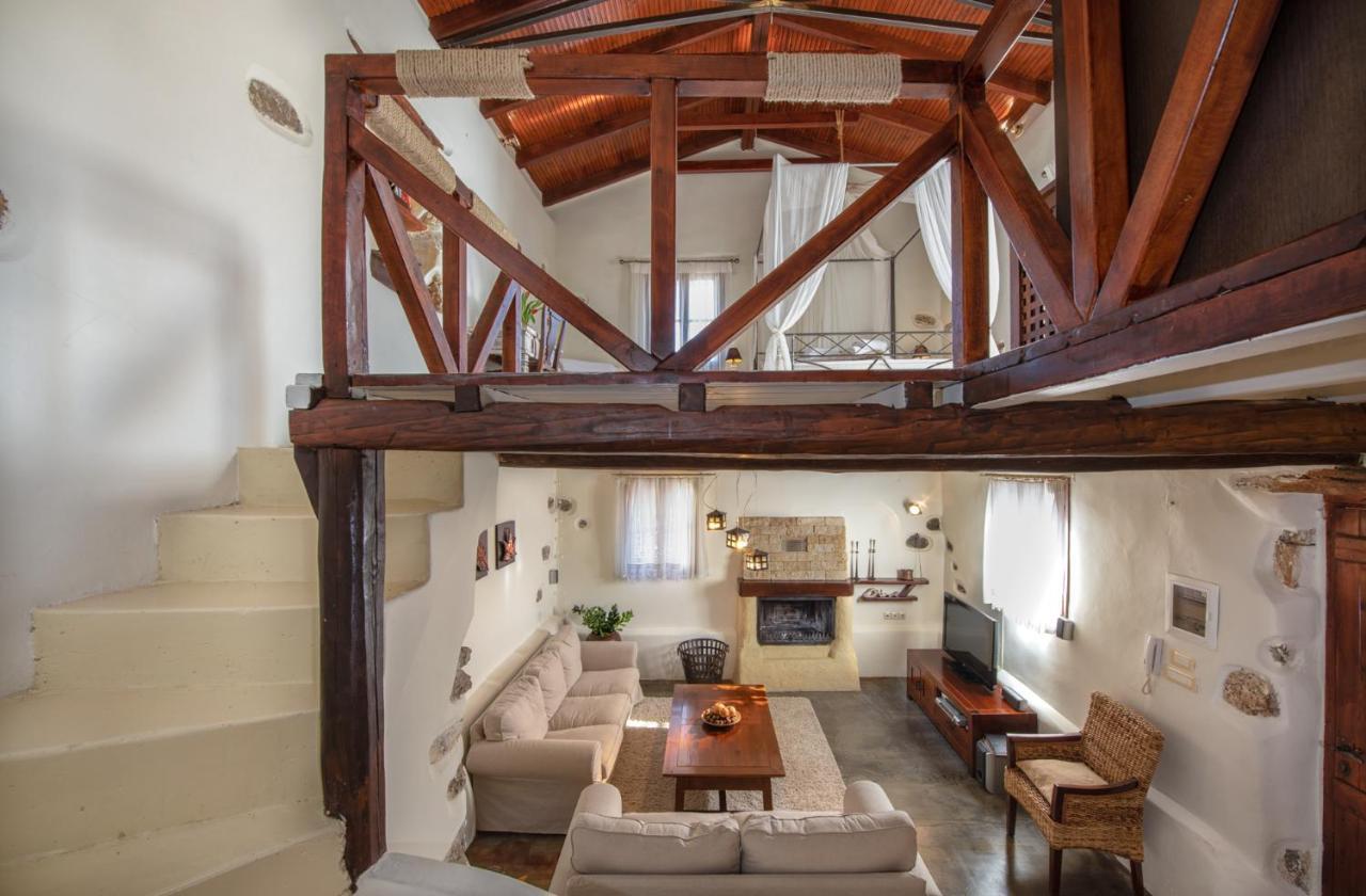 Verekinthos Villas - Pool, Hot Tub, Bbq, Kids Playground, Stunning Mountain Views Yerolákkos المظهر الخارجي الصورة