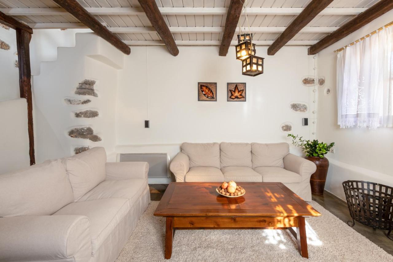 Verekinthos Villas - Pool, Hot Tub, Bbq, Kids Playground, Stunning Mountain Views Yerolákkos المظهر الخارجي الصورة